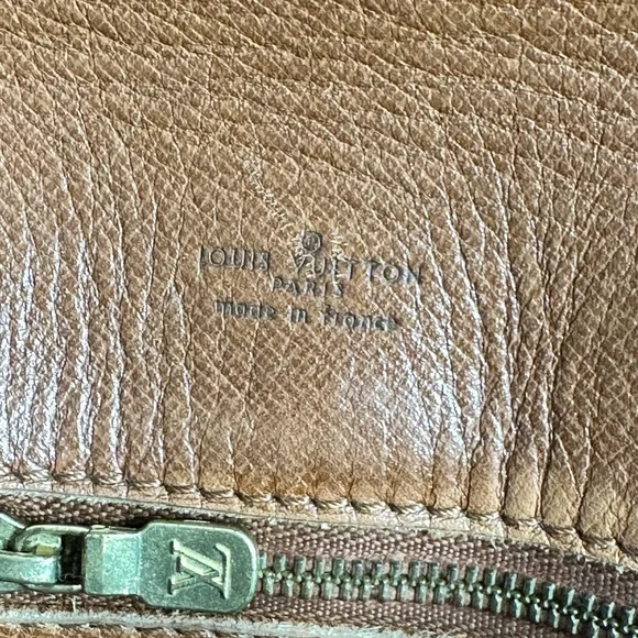 Louis Vuitton Crossbody Bag - Picture 9 of 10